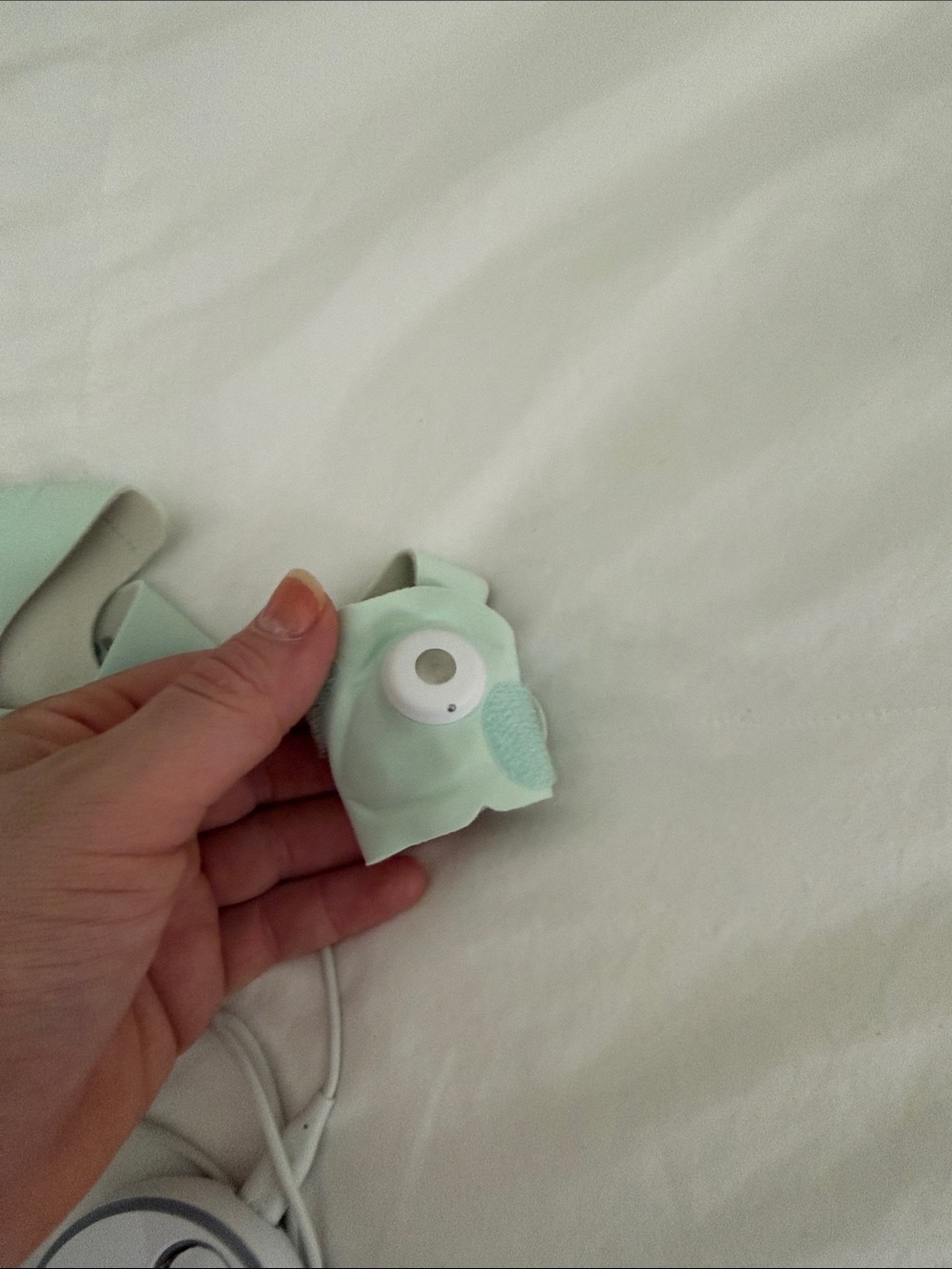 Kids Mint Green Protective Wrist and Finger Pads with Charger - Picture 3 of 3